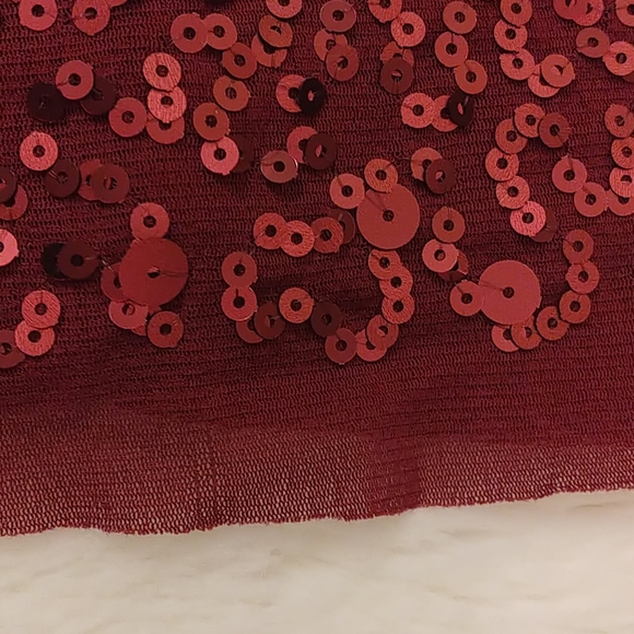 Semi-sheer Racerback sequin tank - Picture 7 of 9